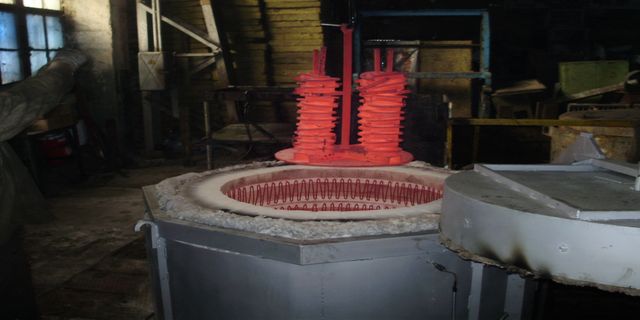 Шестисекционная шахтная электрическая печь с принудительной циркуляцией Шестисекционная шахтная электрическая печь с принудительной циркуляцией